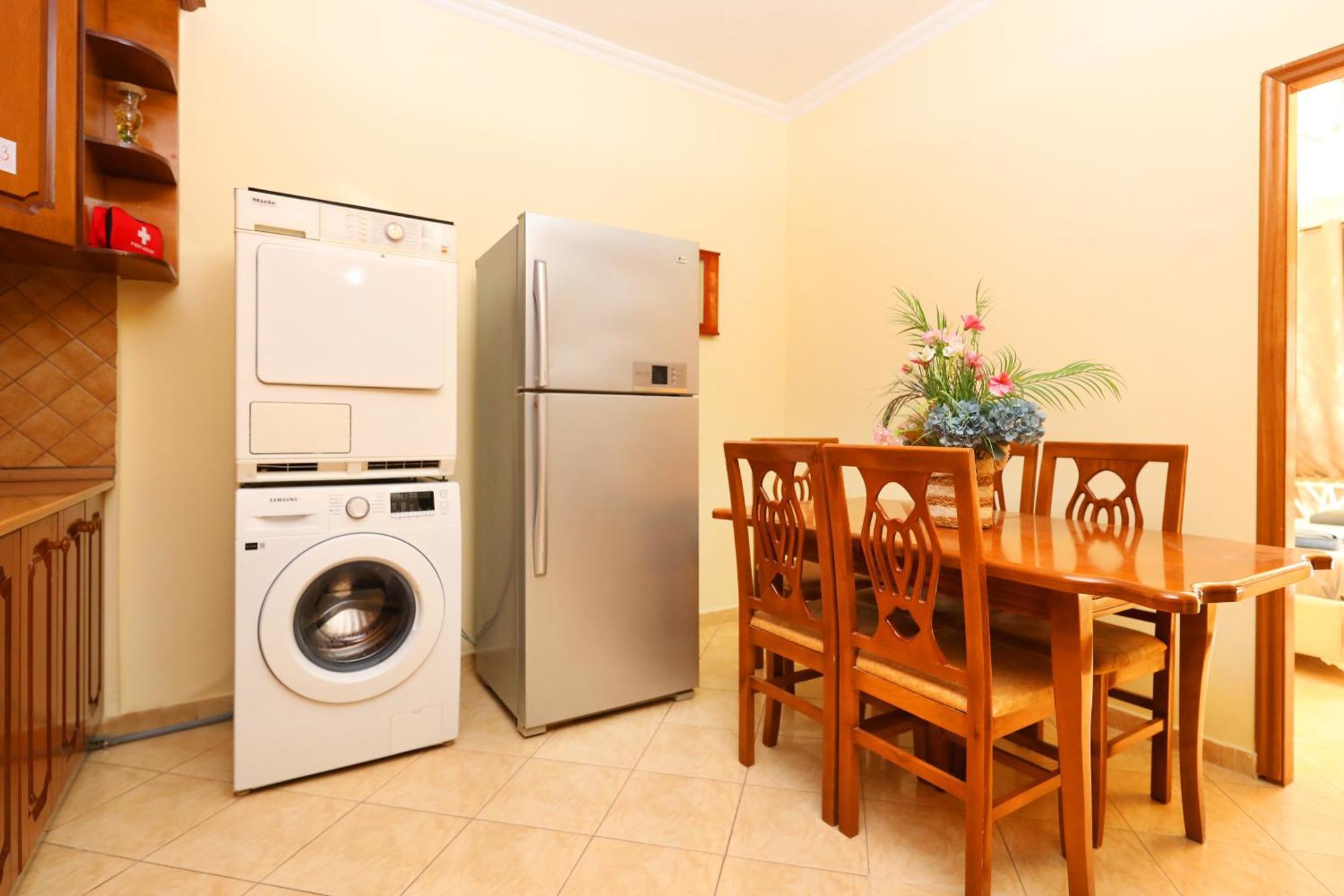 Sunny Side Apartments Vlore Exterior photo