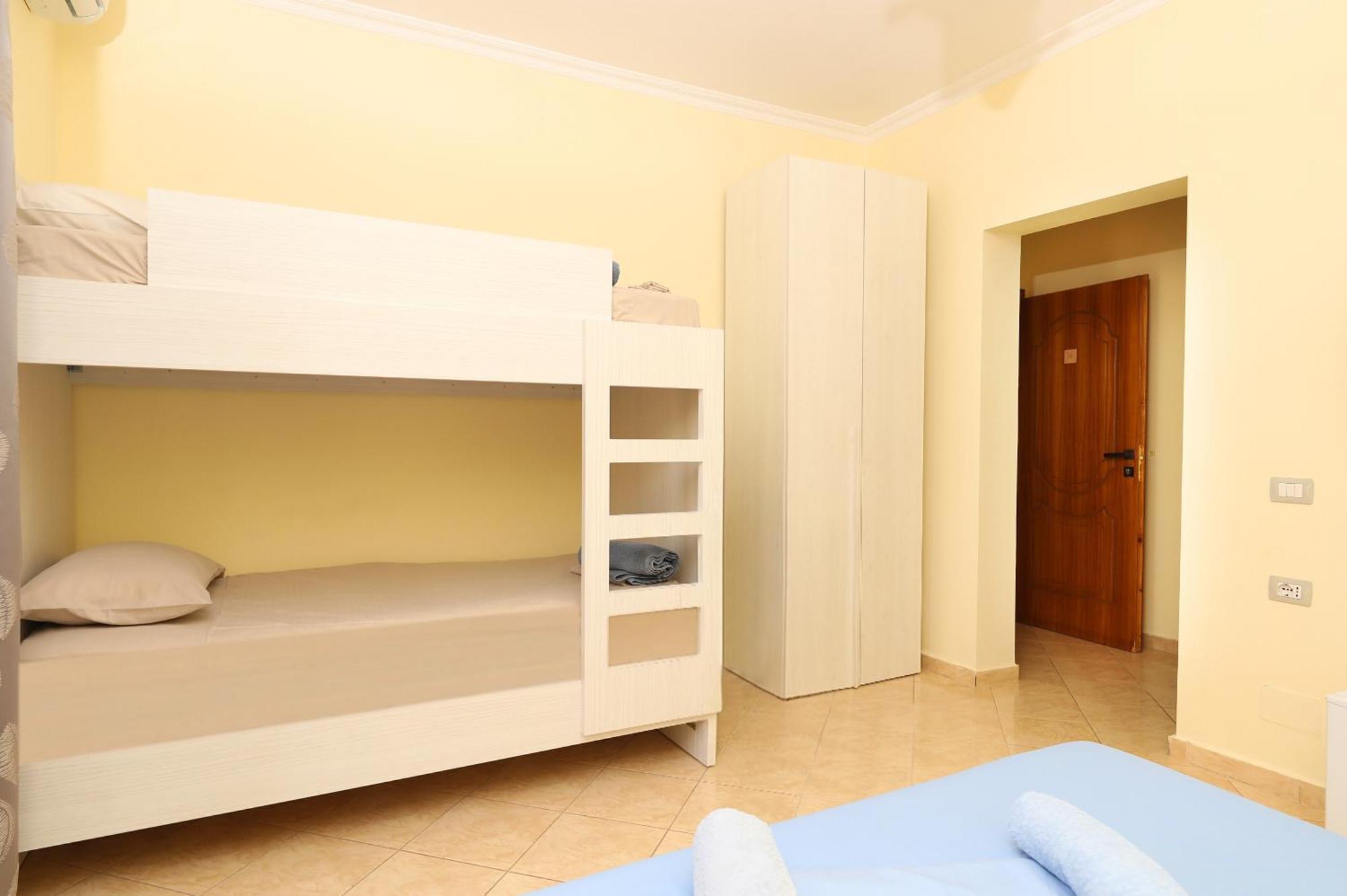Sunny Side Apartments Vlore Exterior photo