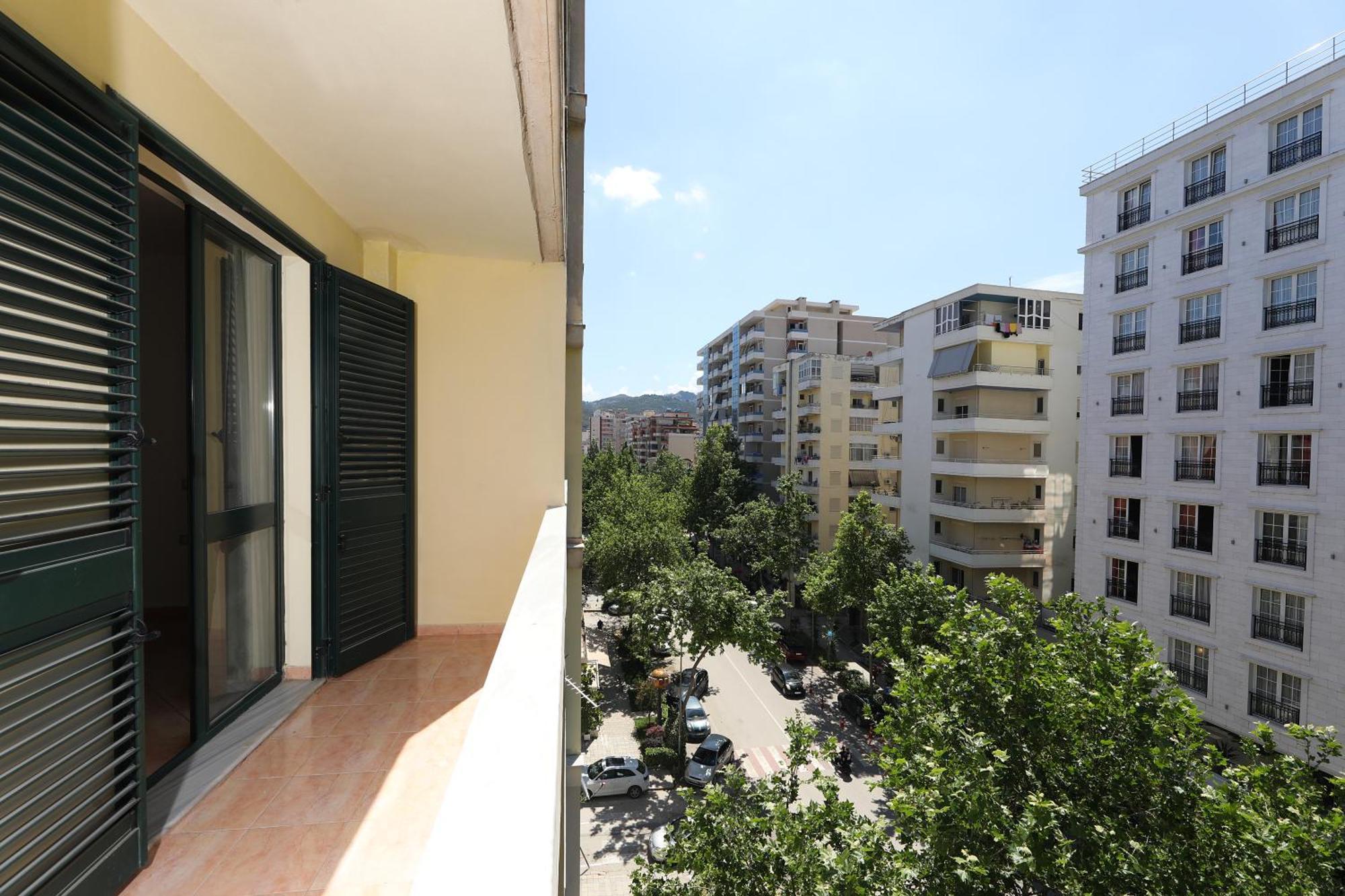 Sunny Side Apartments Vlore Exterior photo